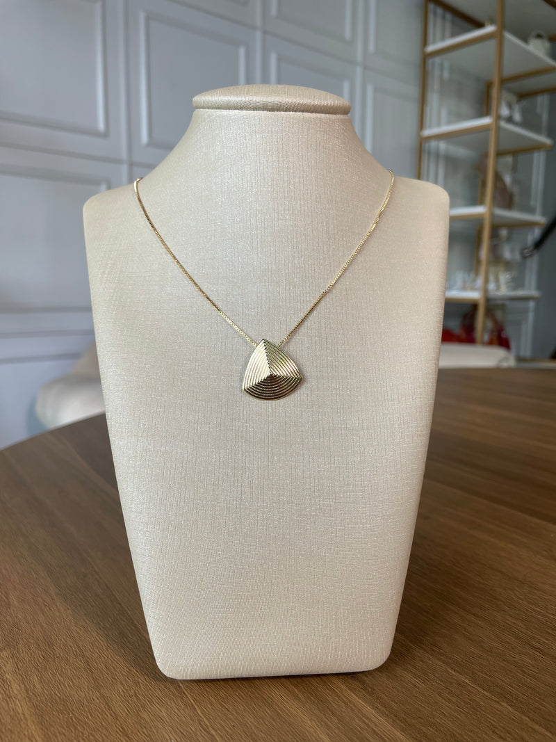 Conjunto semijoia triangular banhado no ouro 18k