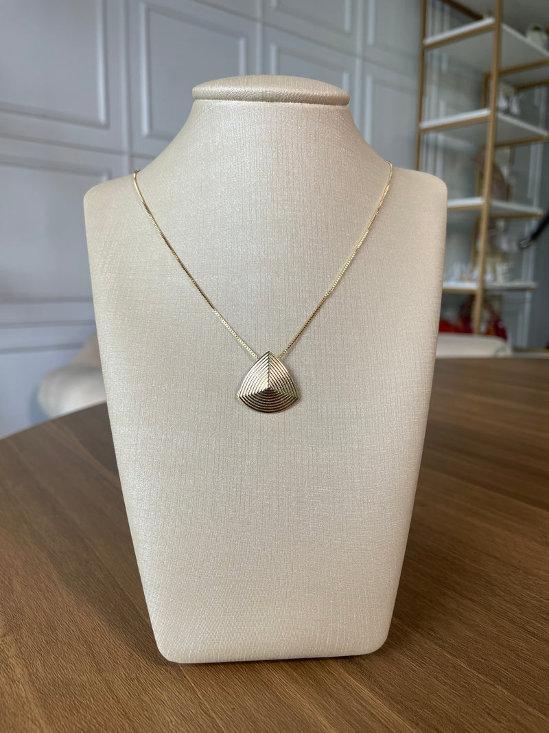 Conjunto semijoia triangular banhado no ouro 18k